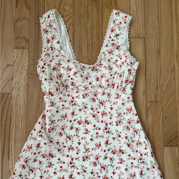 Emory Park White Floral Mini Dress - Picture 2 of 4
